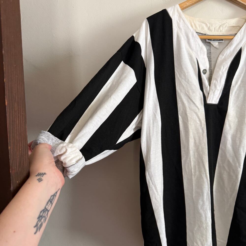 90s Vintage Black and White Striped Baseball Jersey style Shirt Nada nuff Medium - Picture 3 of 7